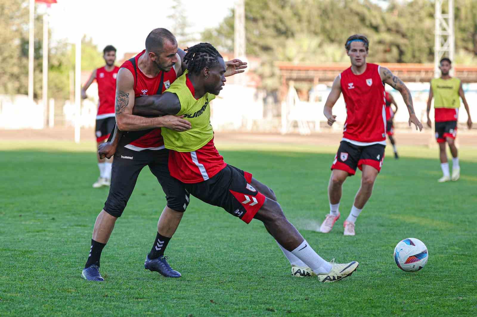 Zeki Yavru: “Transfer yasağını avantaja çevirmek istiyoruz”
