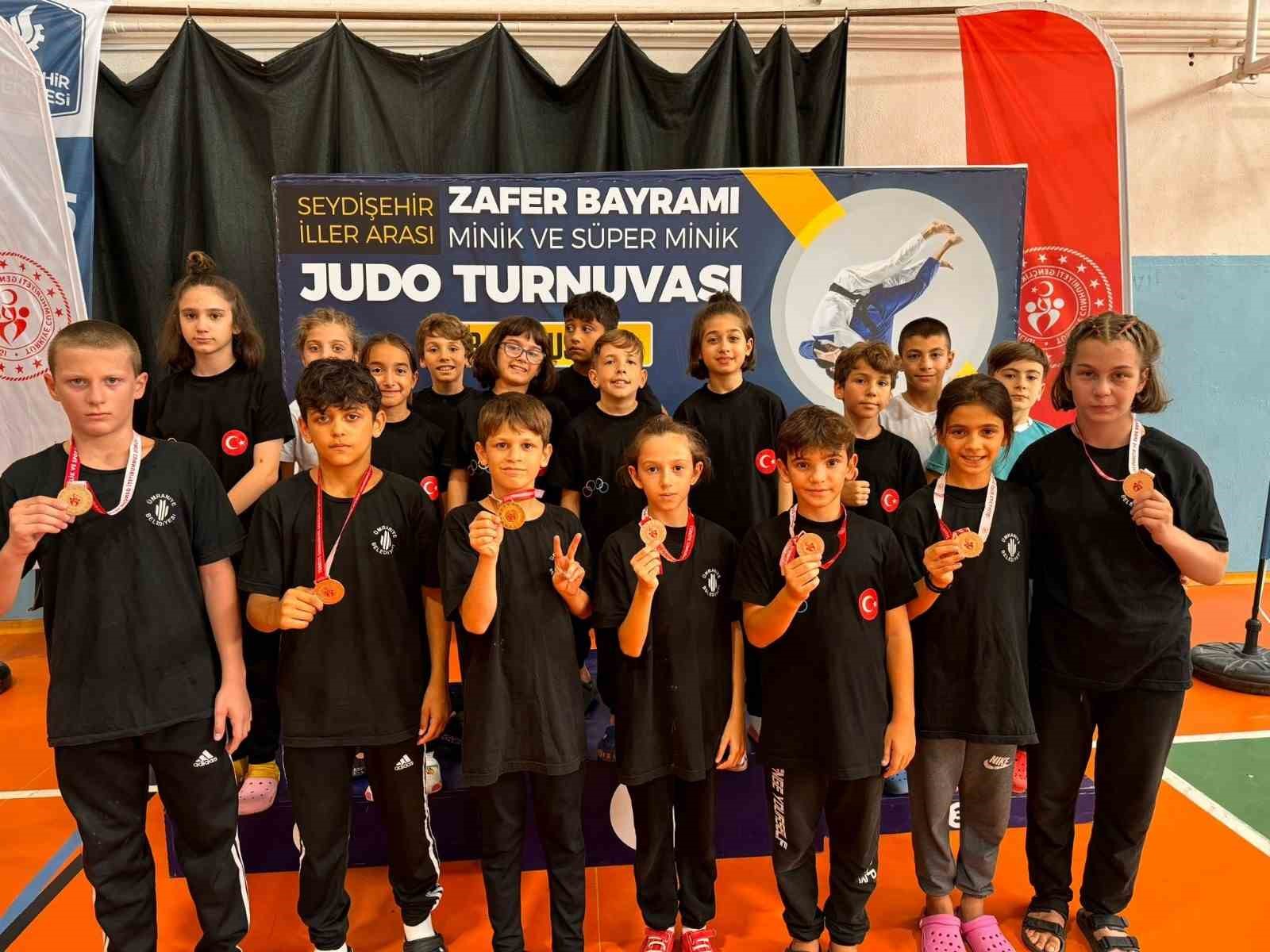 Zafer Bayramı Judo Turnuvası’nda şampiyon Ümraniye
