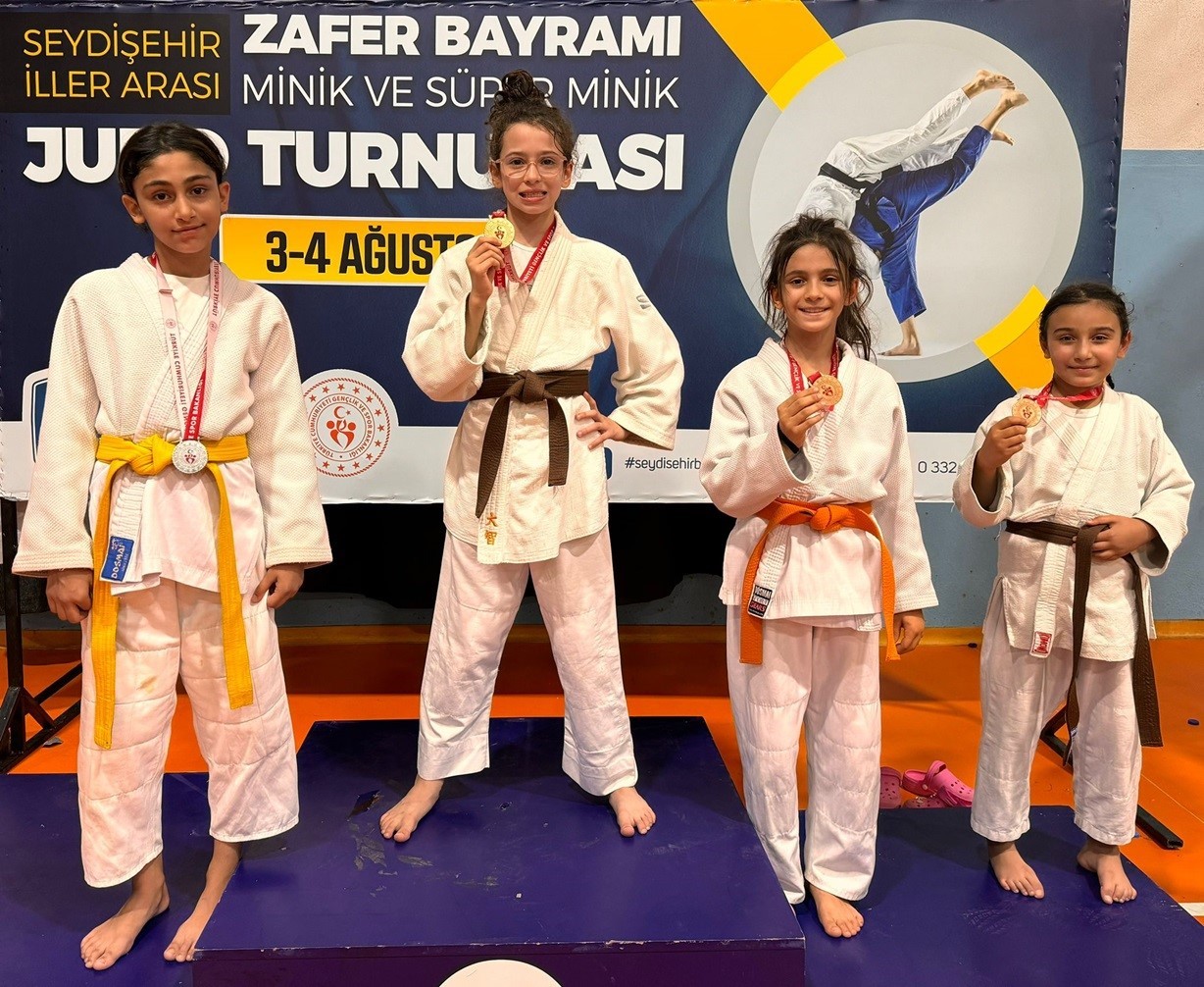 Zafer Bayramı Judo Turnuvası’nda şampiyon Ümraniye
