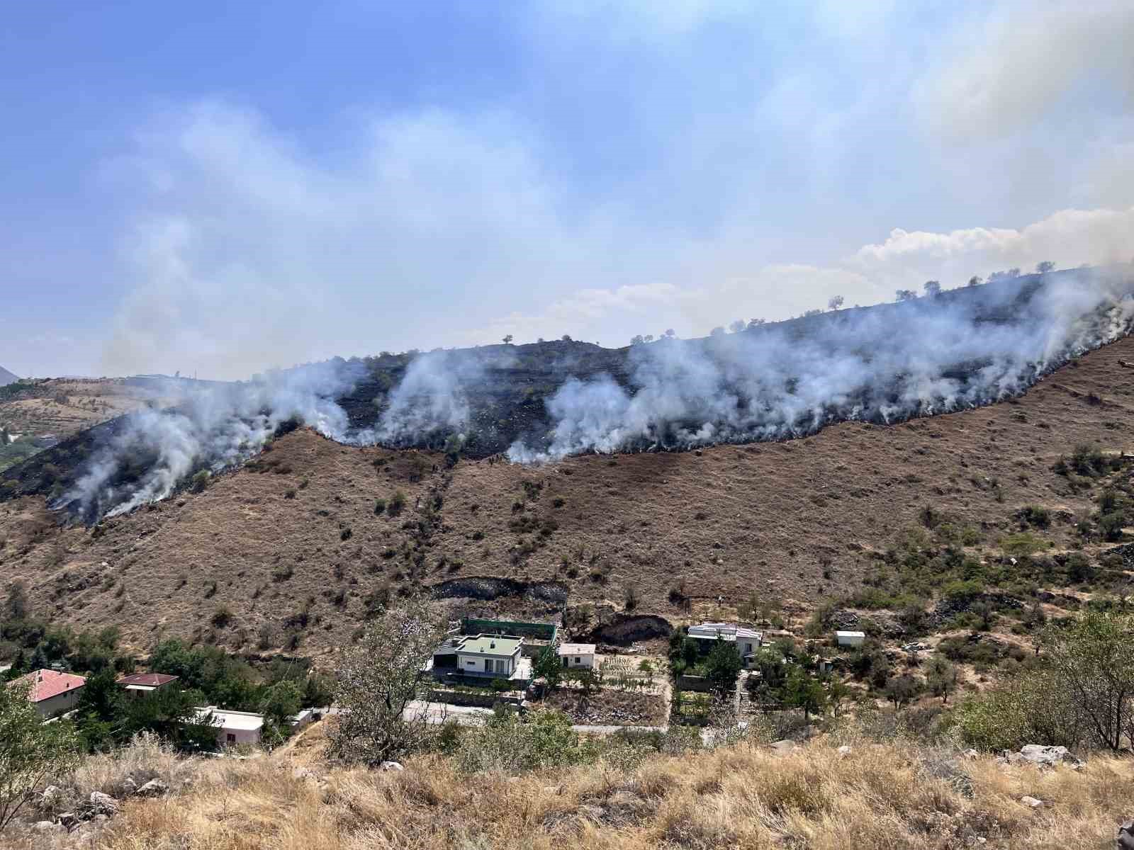 Başkan Özdoğan; yangın bölgesini inceledi
