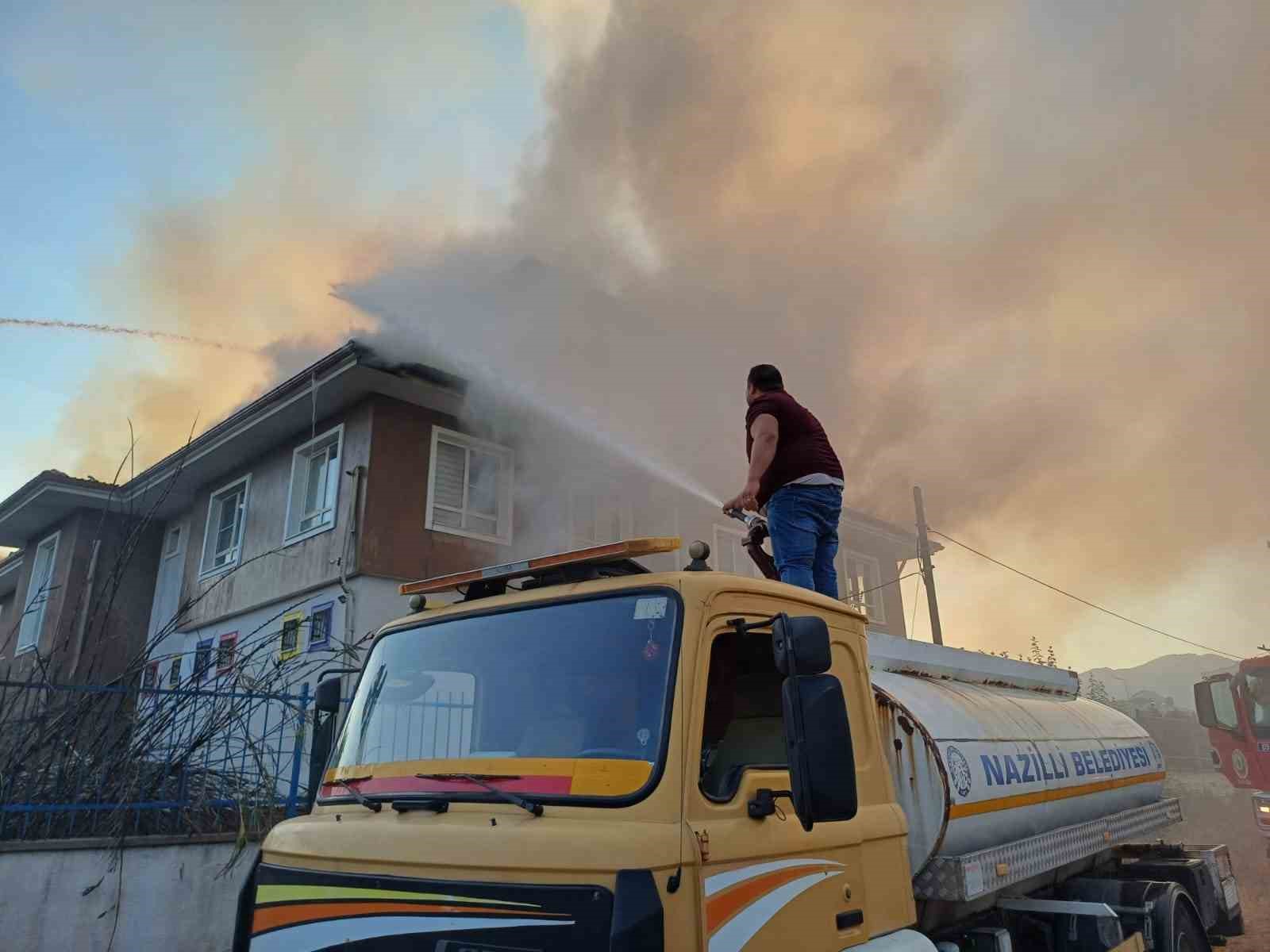 Nazilli Belediyesi’nden İsabeyli’deki yangının söndürme çalışmalarına destek
