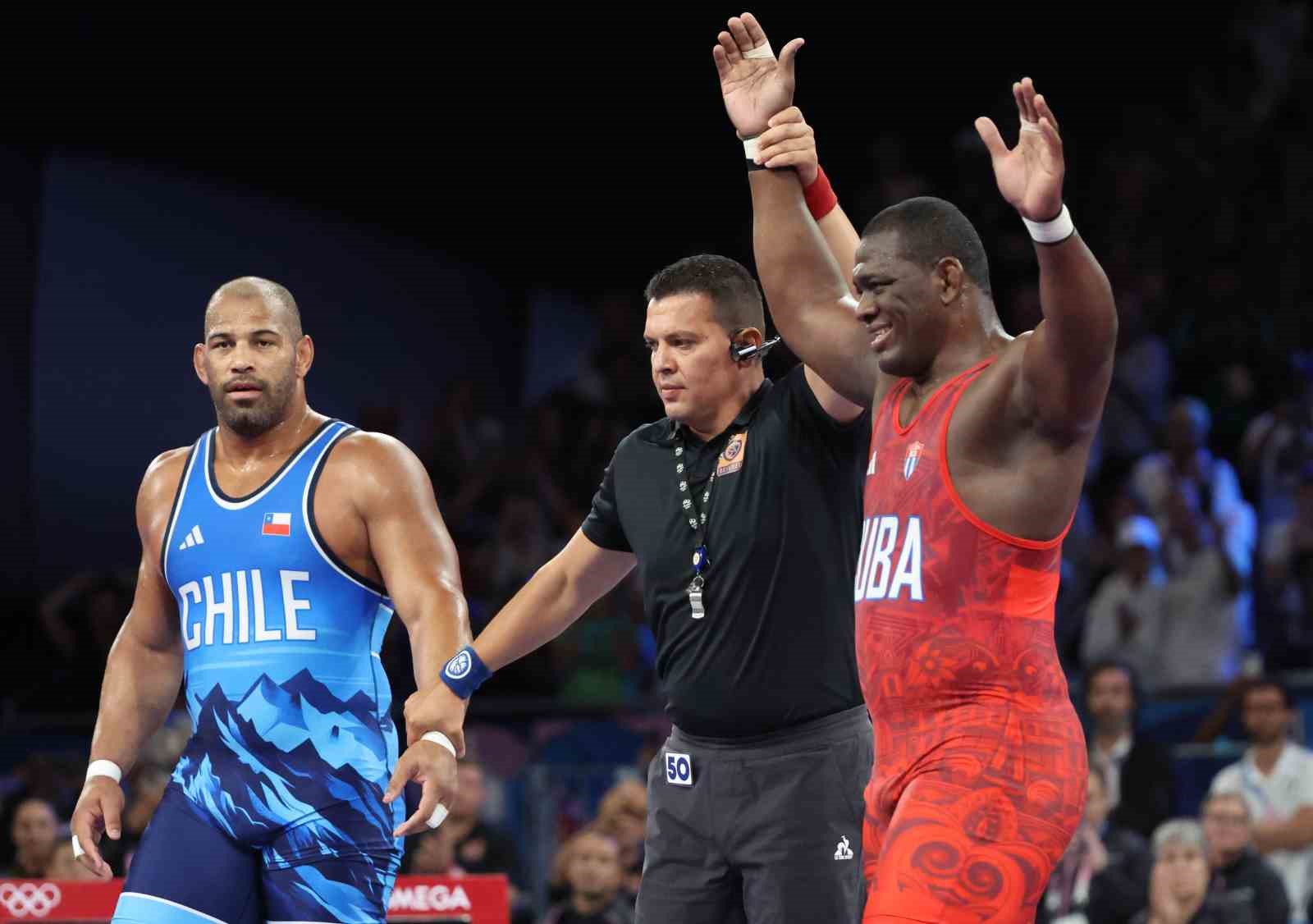 Kübalı güreşçi Mijain Lopez Nunez, 5. kez olimpiyat şampiyonu
