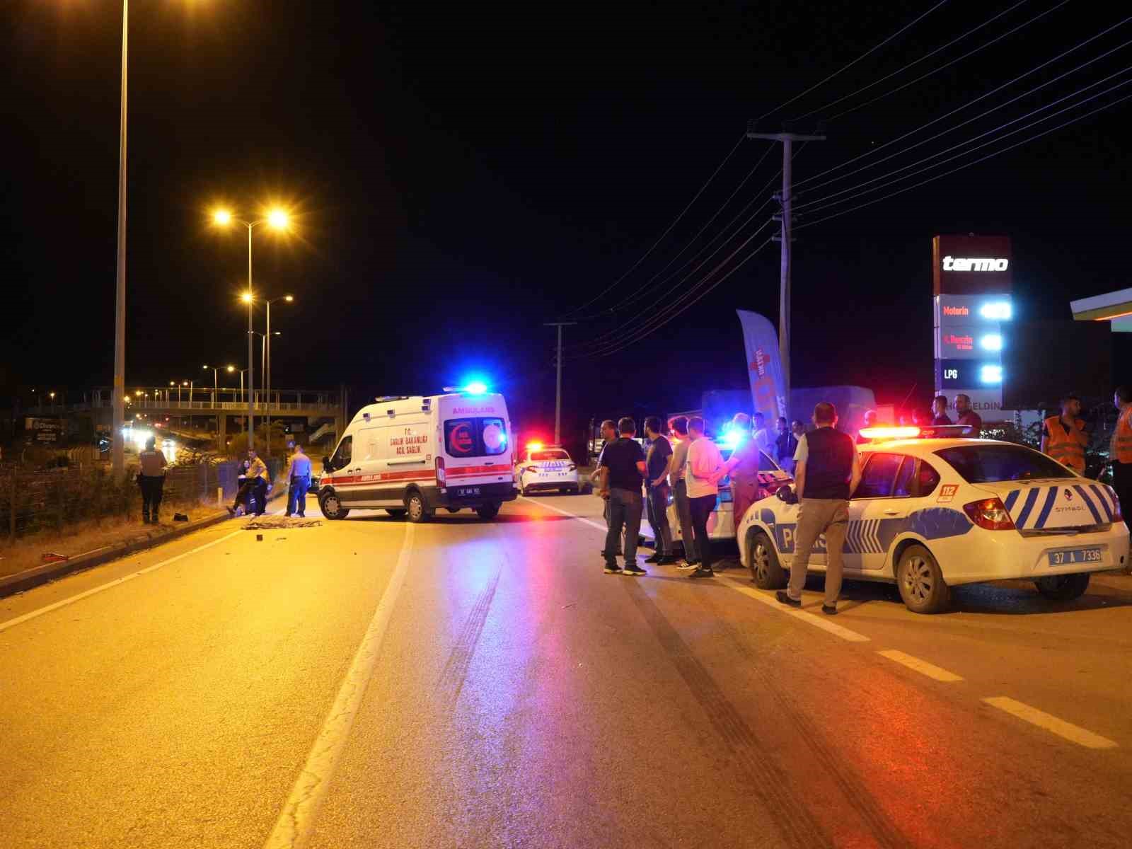 Kastamonu’da yolun karşısına geçerken otomobilin çarptığı yaya öldü
