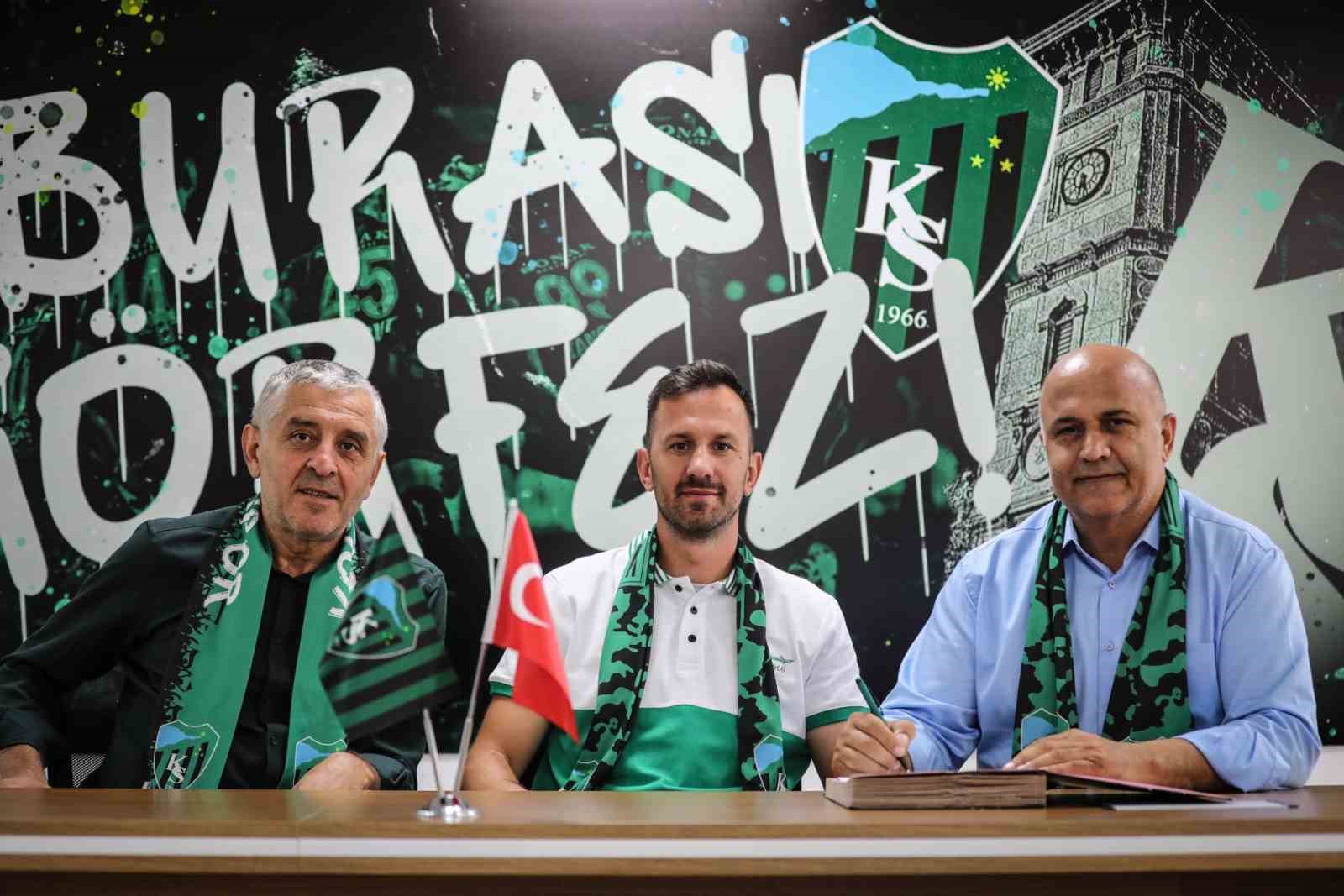 Kocaelispor, Mijo Caktas ile 2 yıllık sözleşme imzaladı
