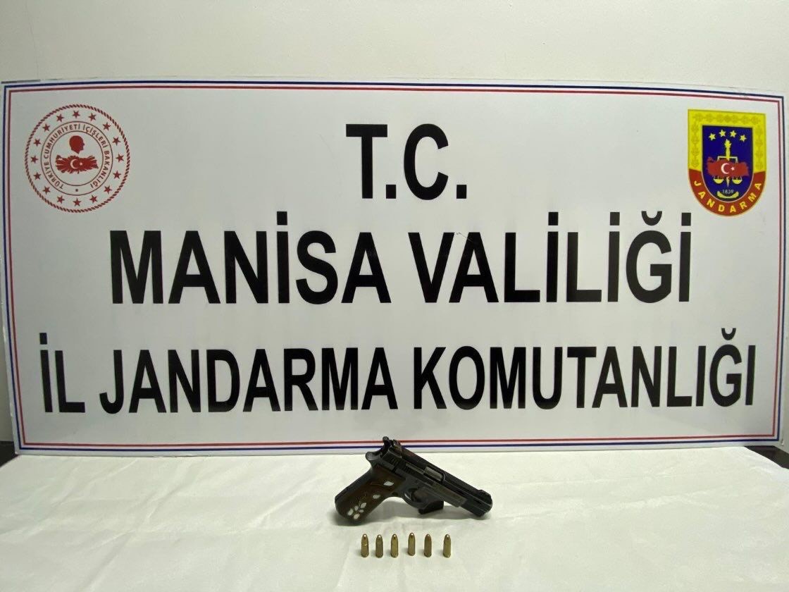 Manisa’da jandarmadan 3 ilçede asayiş uygulaması
