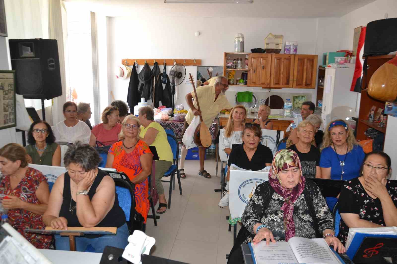 Küçükköy-Ayvalık Halk Müziği Derneği genel kurula gidiyor
