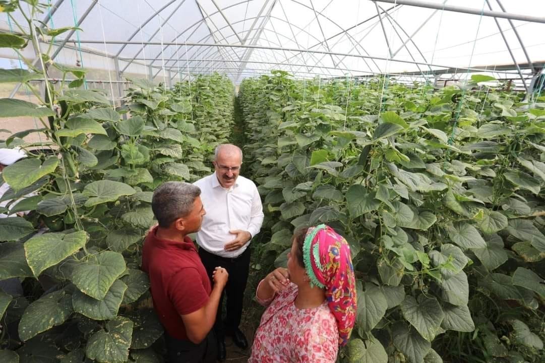 Ayvacık’ta Sera Naylonu Teslim Töreni
