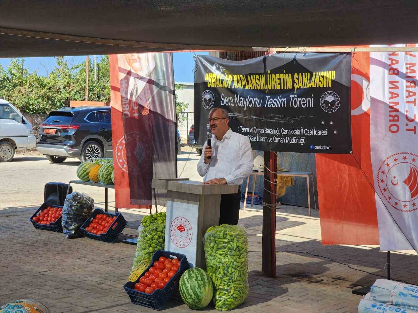 Ayvacık’ta Sera Naylonu Teslim Töreni
