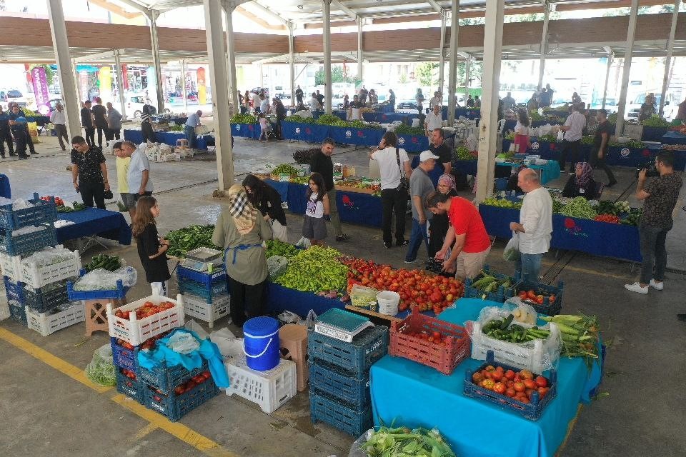 Kayseri’de tek, Türkiye’ye örnek olan ‘yüzde 100 ekolojik pazar’ 12. kez açılıyor
