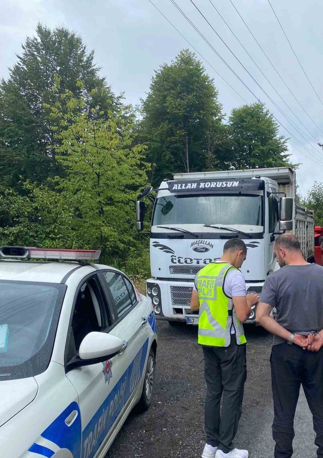 Polisten ruhsatsız maden ocaklarına baskın; 8 ocak kapatıldı
