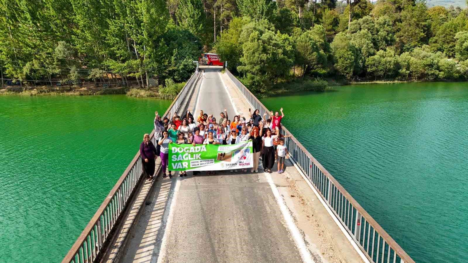 Tarsuslu kadınlar doğada hem spor yaptı, hem uzmanlardan eğitim aldı
