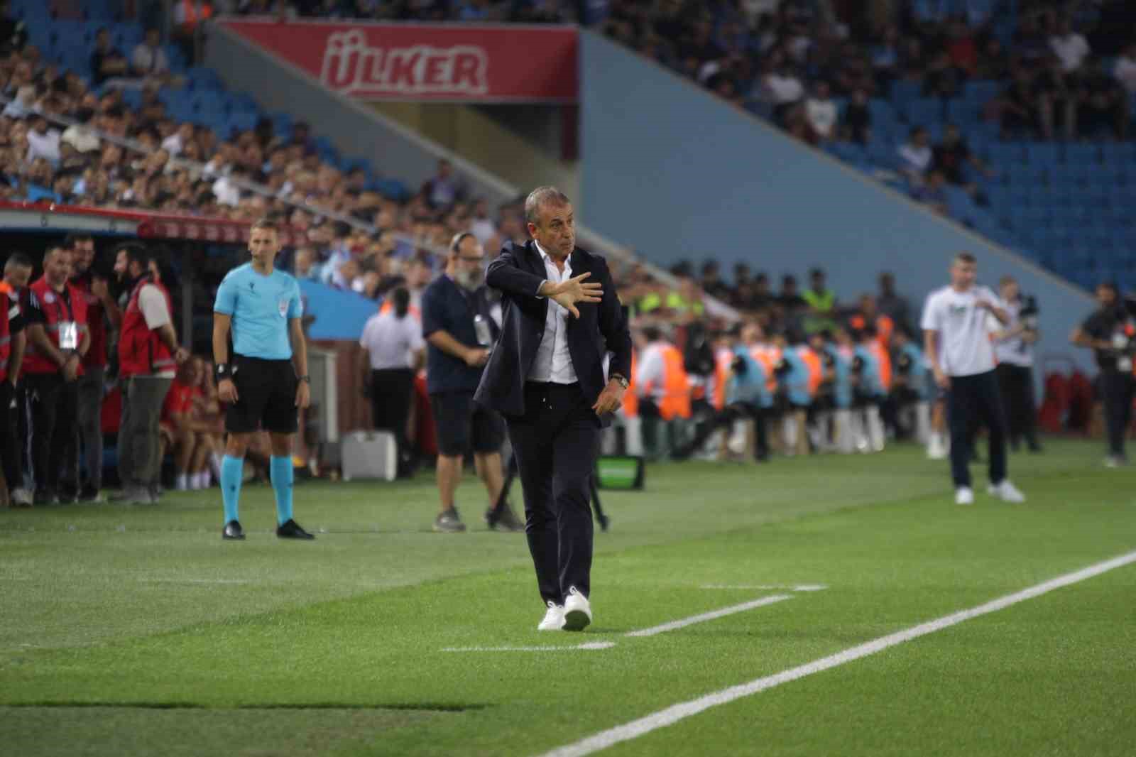 UEFA Avrupa Ligi 3. Eleme Turu: Trabzonspor: 0 - Rapid Wien: 0 (İlk yarı)
