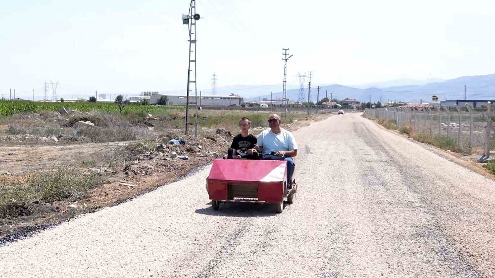 Engelli baba ve oğlun yol sorunu çözüldü
