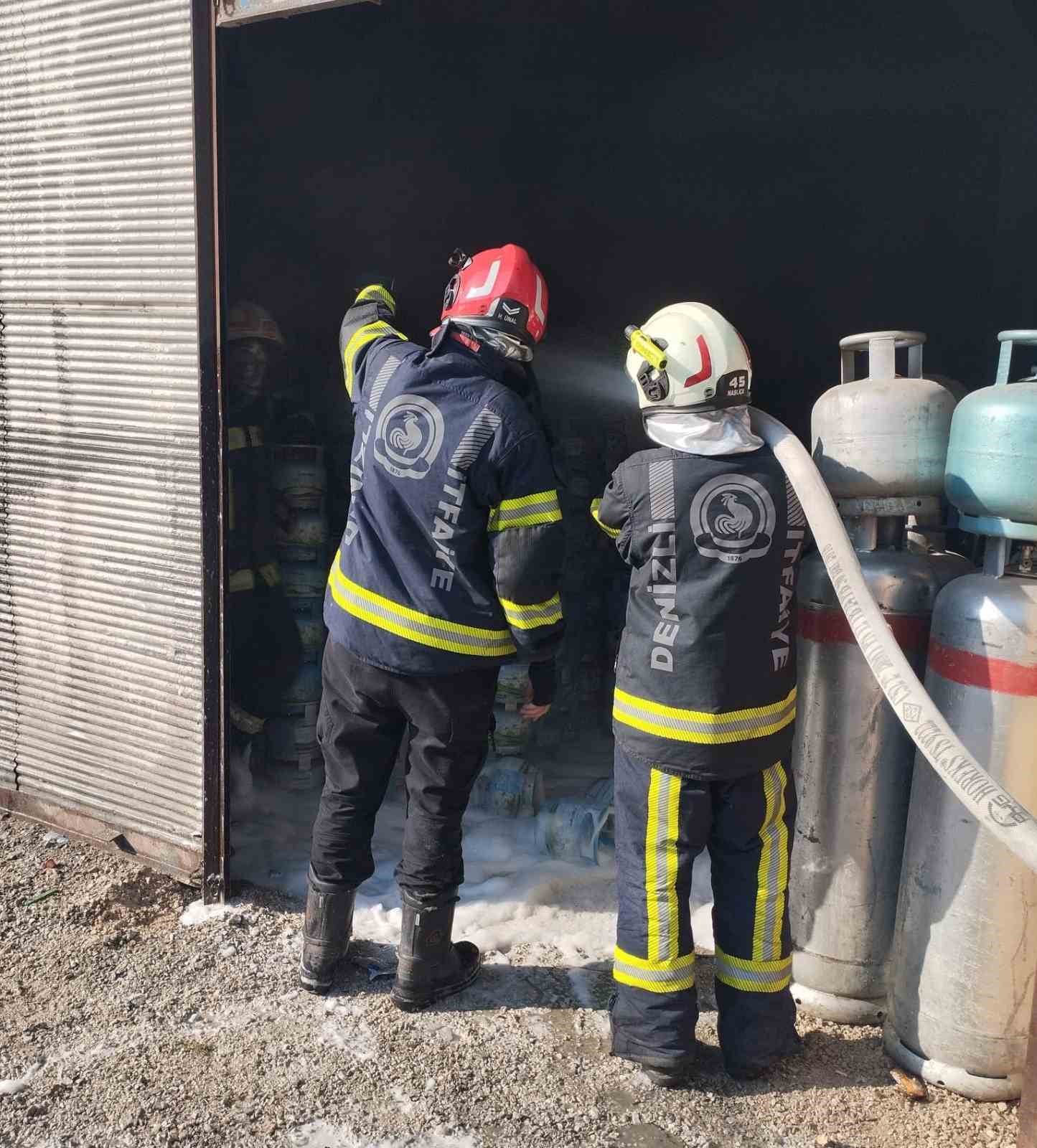 Tüp deposunda çıkan yangın paniğe neden oldu
