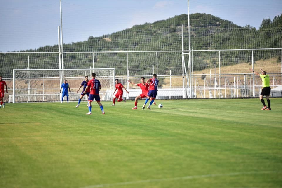 Erciyes Yüksek İrtifa Kamp Merkezi, futbol takımlarının tercihi oluyor
