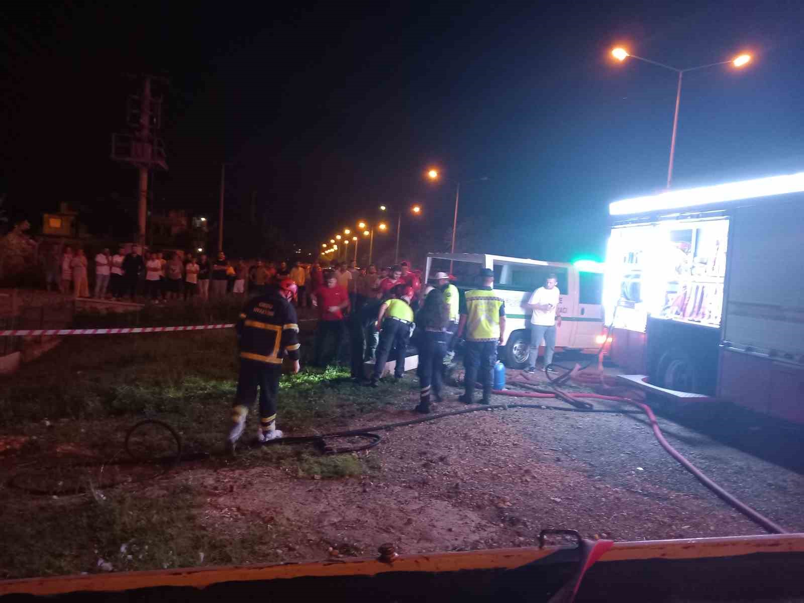 Ordu’da feci kaza: Cansız bedeni çıkarılırken otomobil alev aldı
