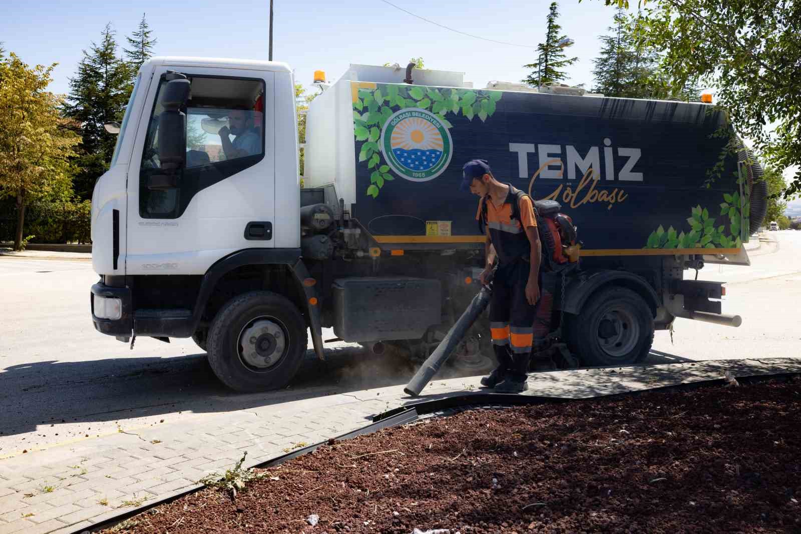 Gölbaşı’nda temizlik seferberliği sürüyor
