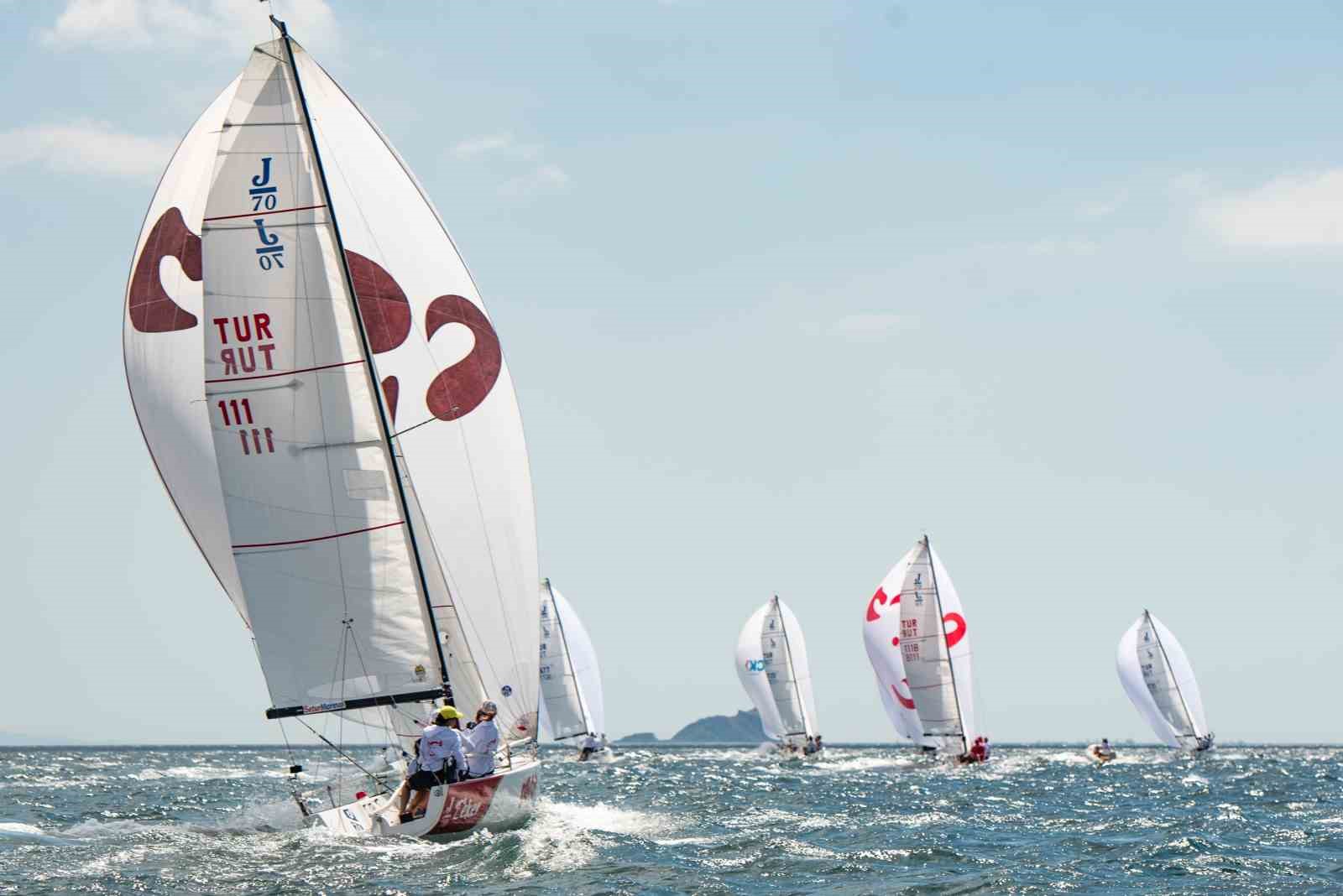 12. TAYK Slam-Eker Olympos Regatta Yelken Yarışları’nda ilk günün sonuçları belli oldu
