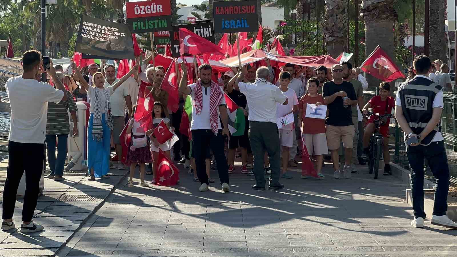 Bodrum’da Gazze’ye destek yürüyüşü düzenlendi
