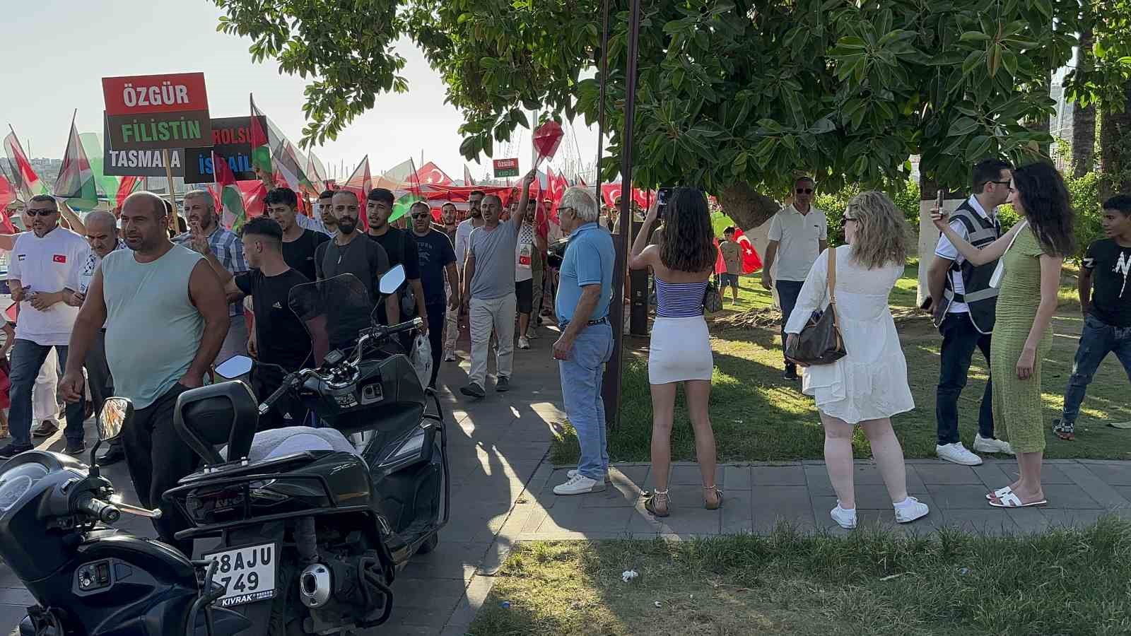 Bodrum’da Gazze’ye destek yürüyüşü düzenlendi
