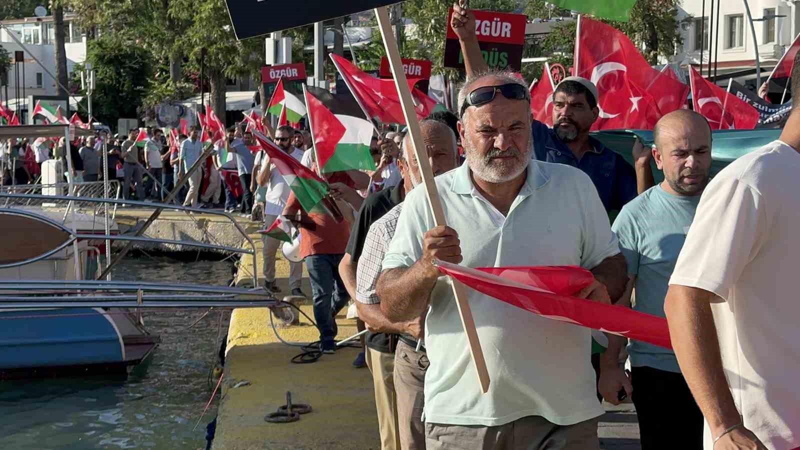 Bodrum’da Gazze’ye destek yürüyüşü düzenlendi
