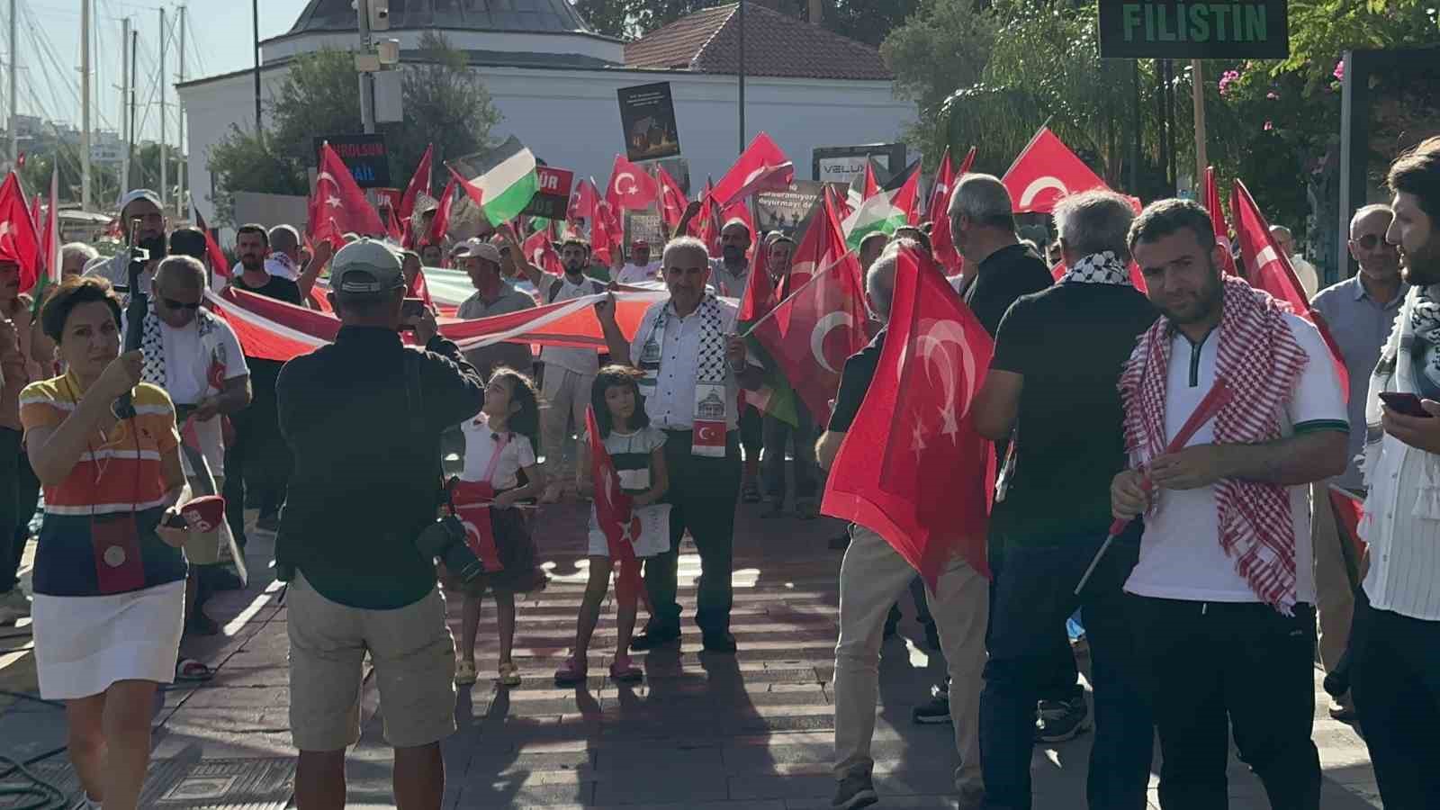 Bodrum’da Gazze’ye destek yürüyüşü düzenlendi
