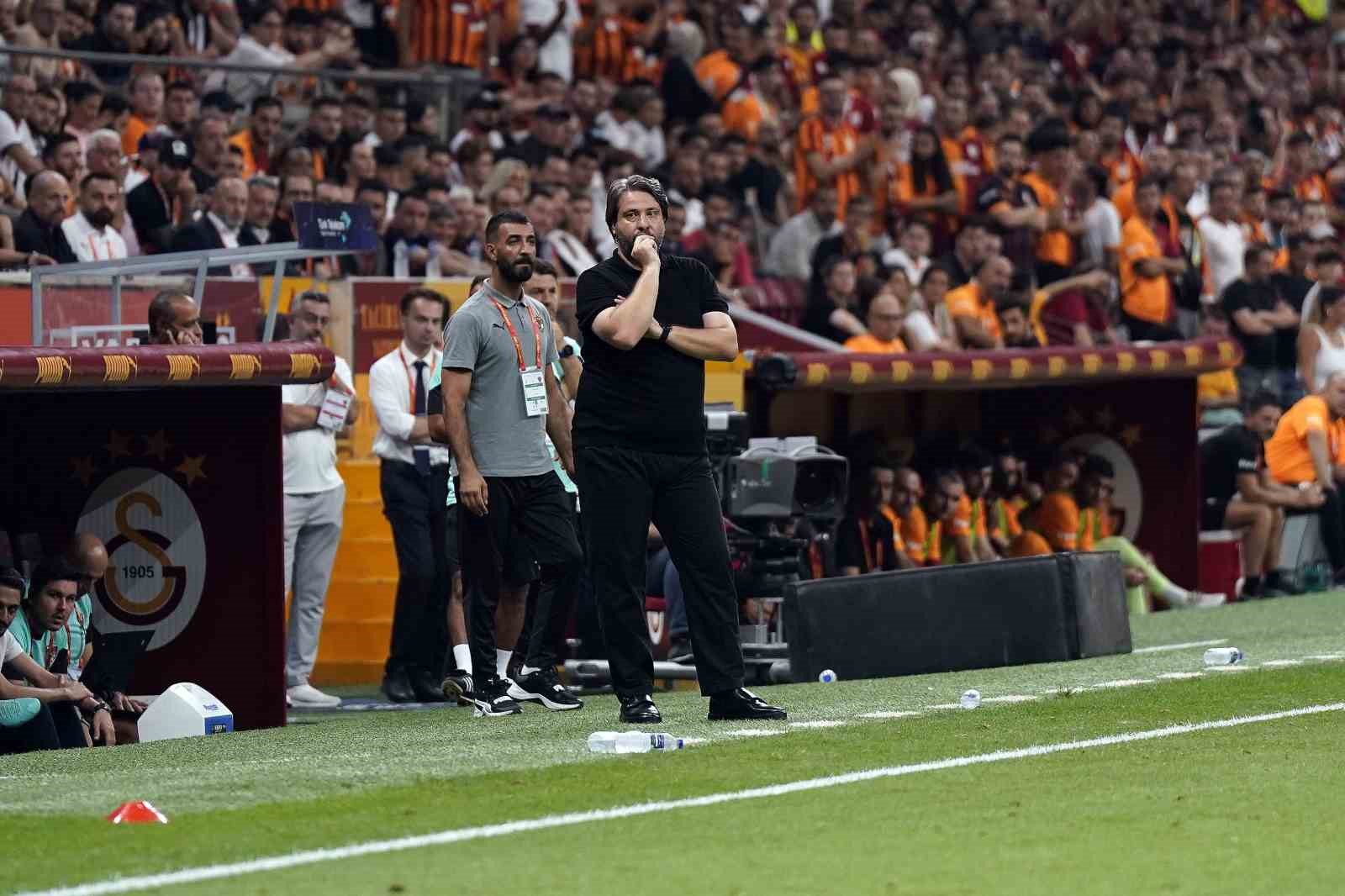 Trendyol Süper Lig: Galatasaray: 0 - Hatayspor: 0 (İlk yarı)
