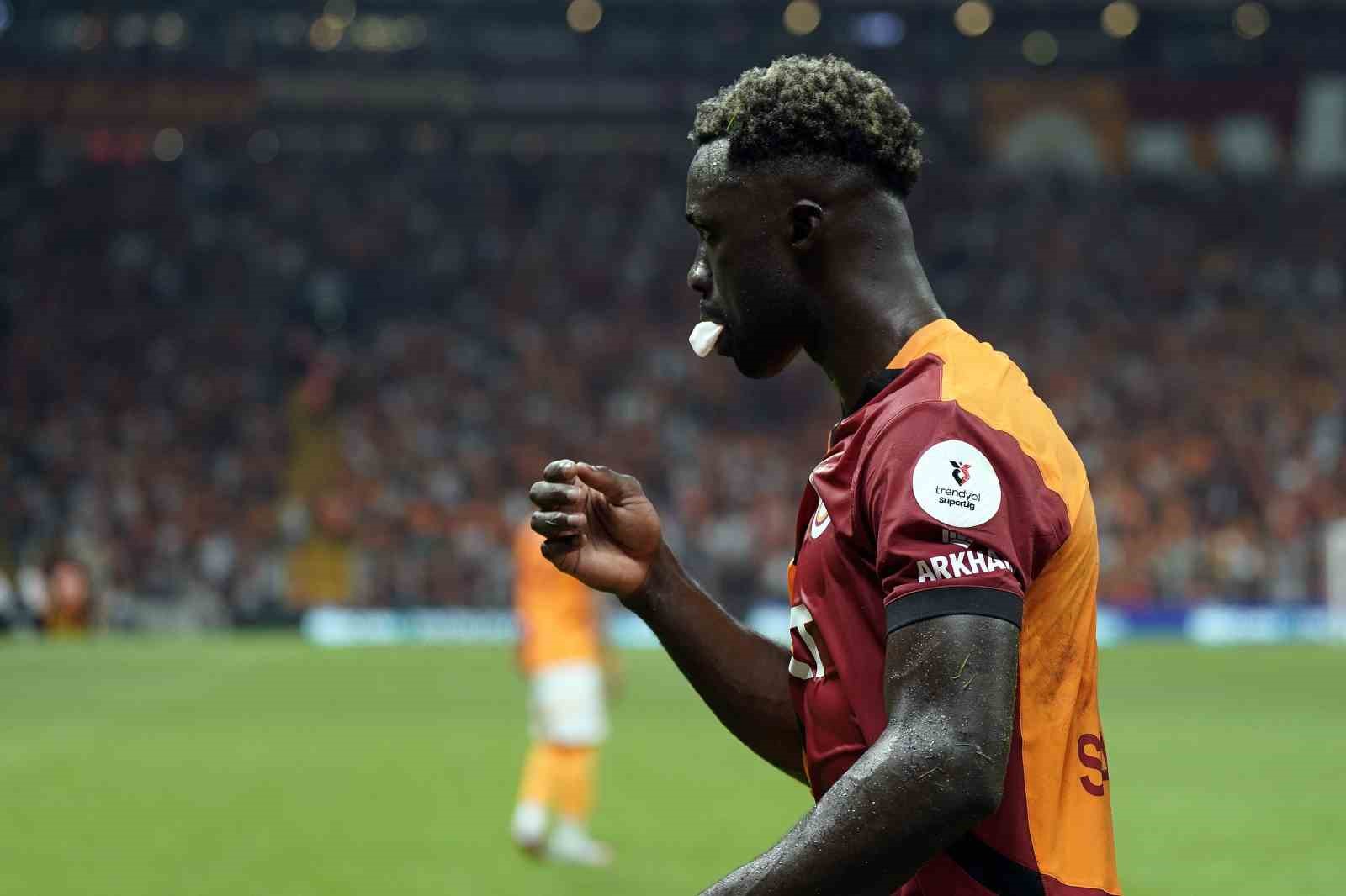 Trendyol Süper Lig: Galatasaray: 0 - Hatayspor: 0 (İlk yarı)
