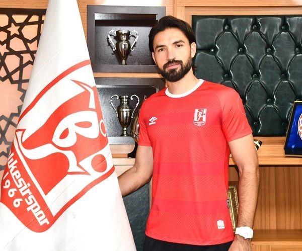 Volkan Altınsoy ve Mert Tekin, Balıkesirspor’da
