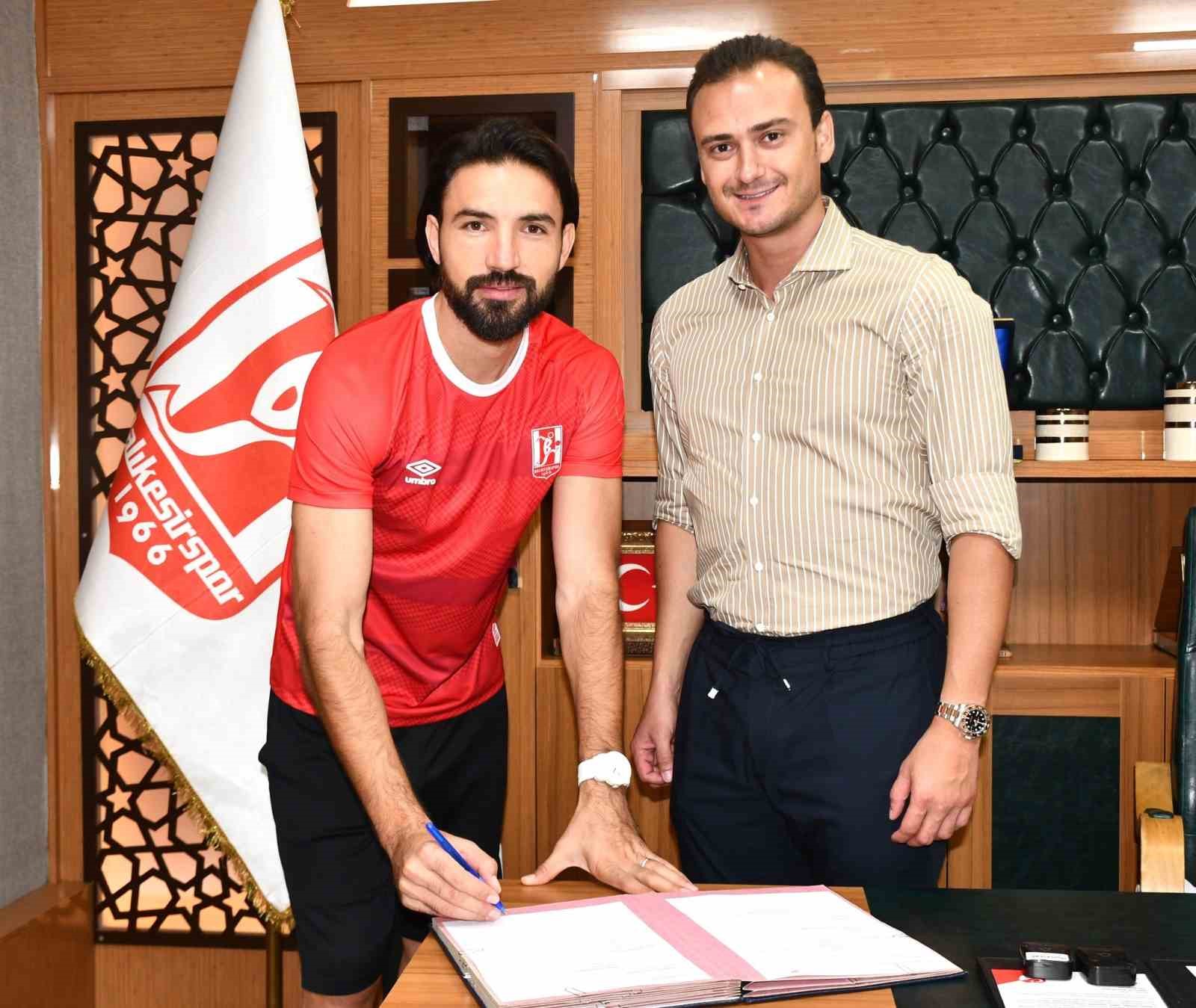 Volkan Altınsoy ve Mert Tekin, Balıkesirspor’da
