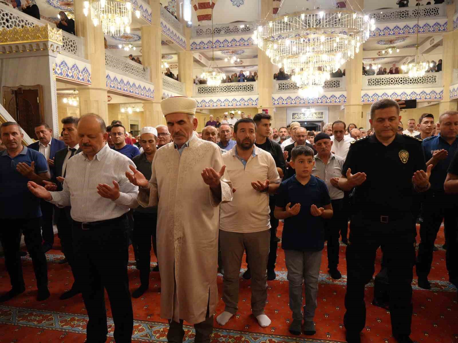 Kastamonu’da şehit polis için Mevlid-i Şerif okutuldu
