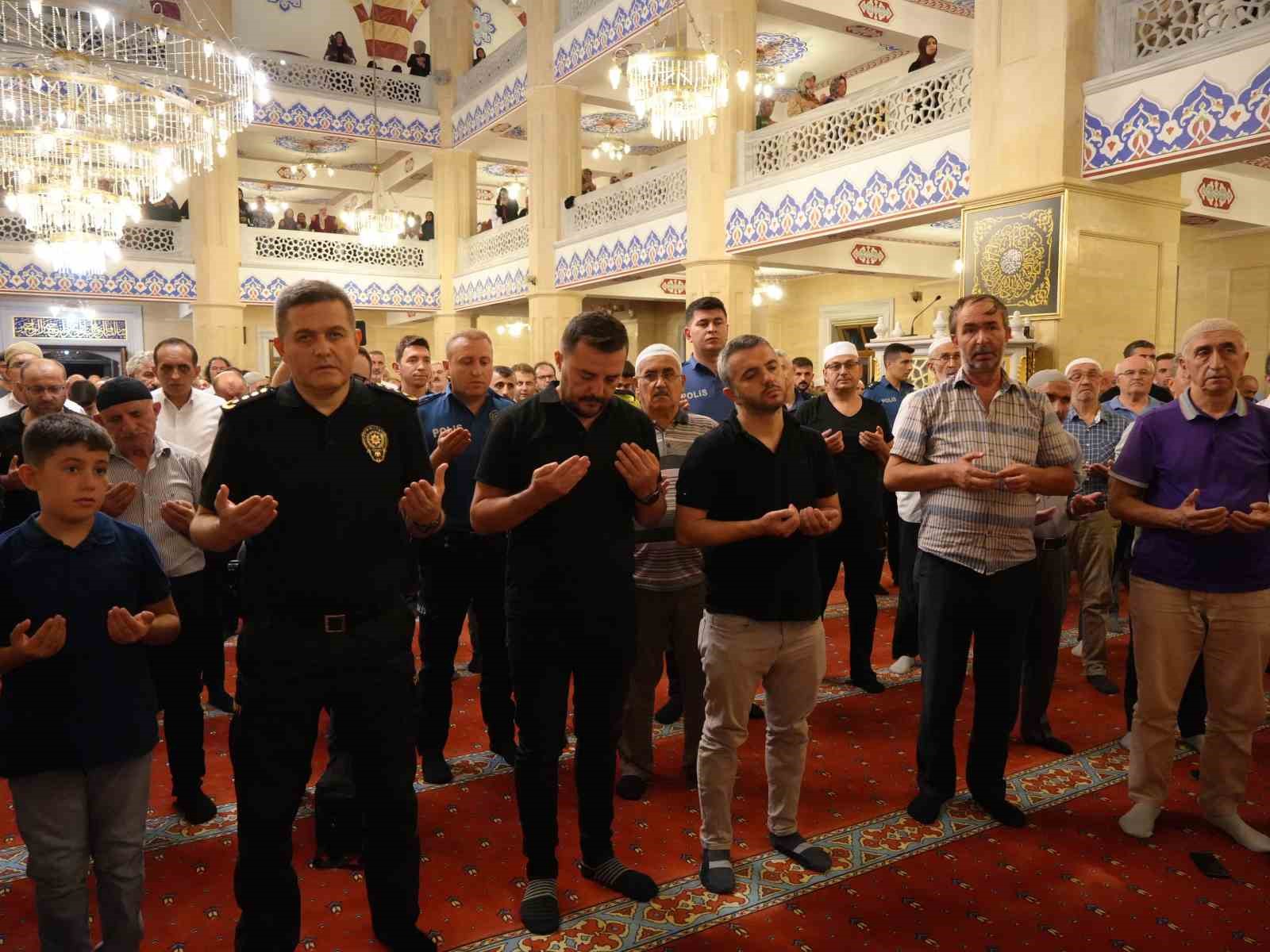 Kastamonu’da şehit polis için Mevlid-i Şerif okutuldu
