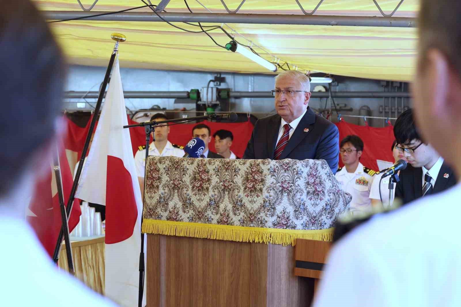 Bakan Güler, Türkiye-Japonya ilişkilerinin 100’üncü yılı dolayısıyla düzenlenen resepsiyona katıldı
