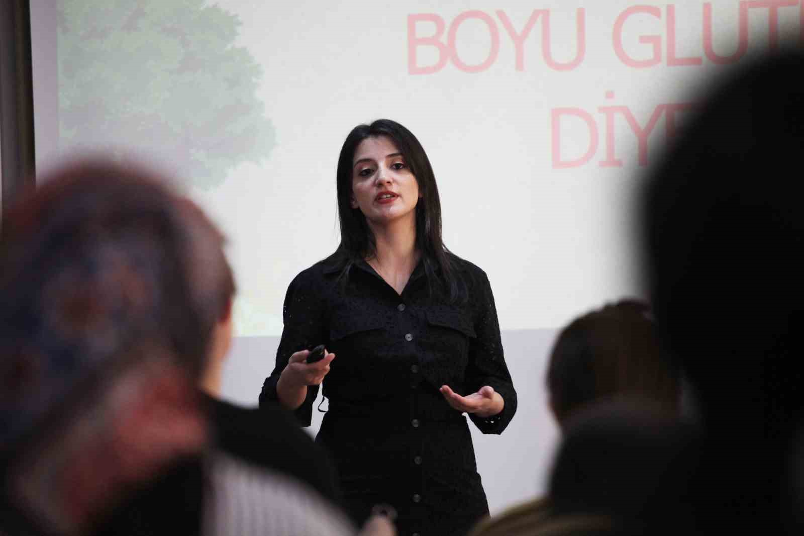 Çölyak hastası çocuklar aşçı oldu, glutensiz yemeklerini kendi hazırladı
