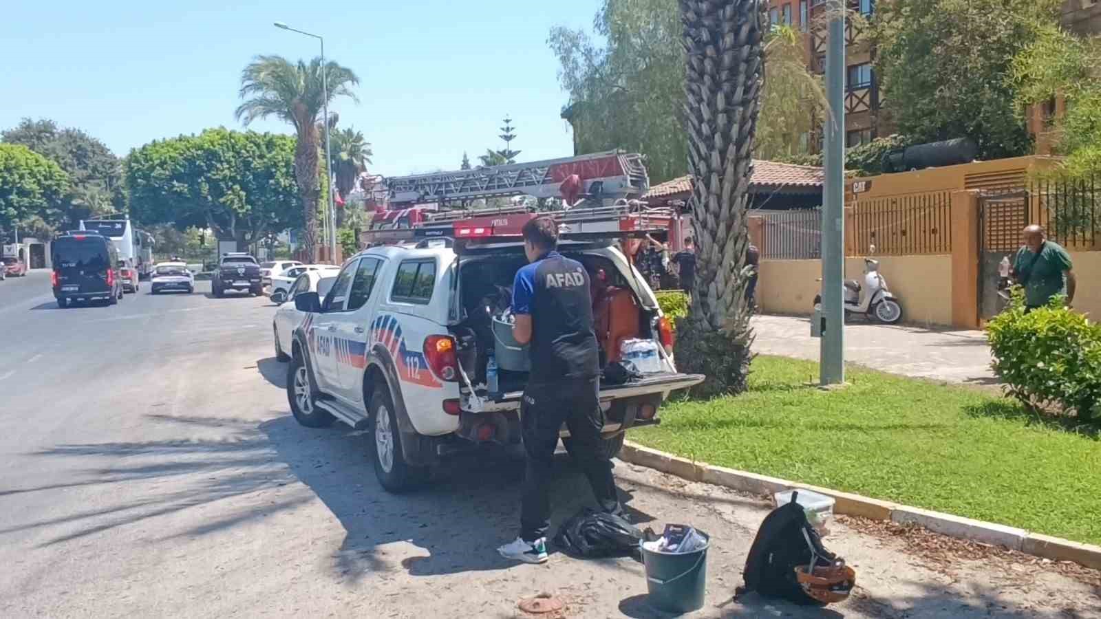 Otel havuzundaki asit ve klor kokusu 6 çalışanın etkilenmesine neden oldu
