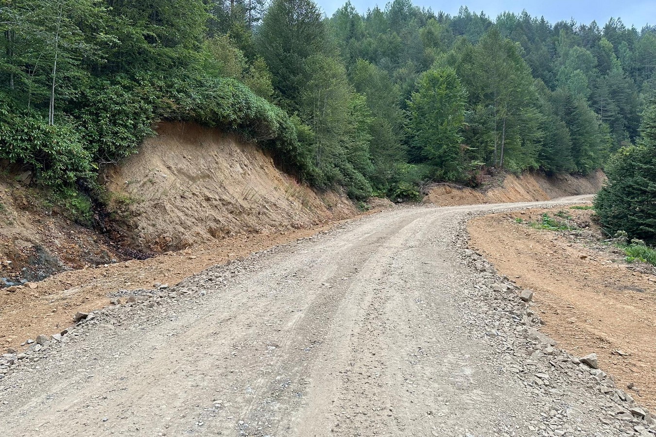 Gölyaka’da 20 kilometre orman yolu üst yapısı tamamlandı
