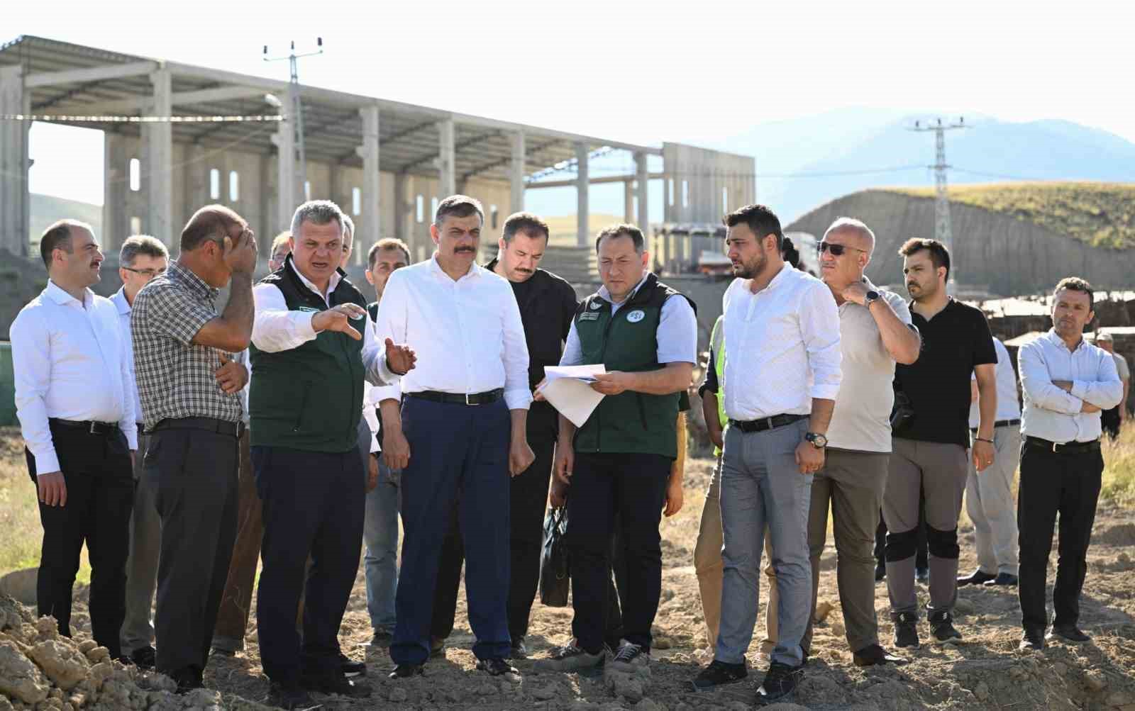 Oltu OSB yönetim kurulu toplantısı vali Çiftçi başkanlığında yapıldı
