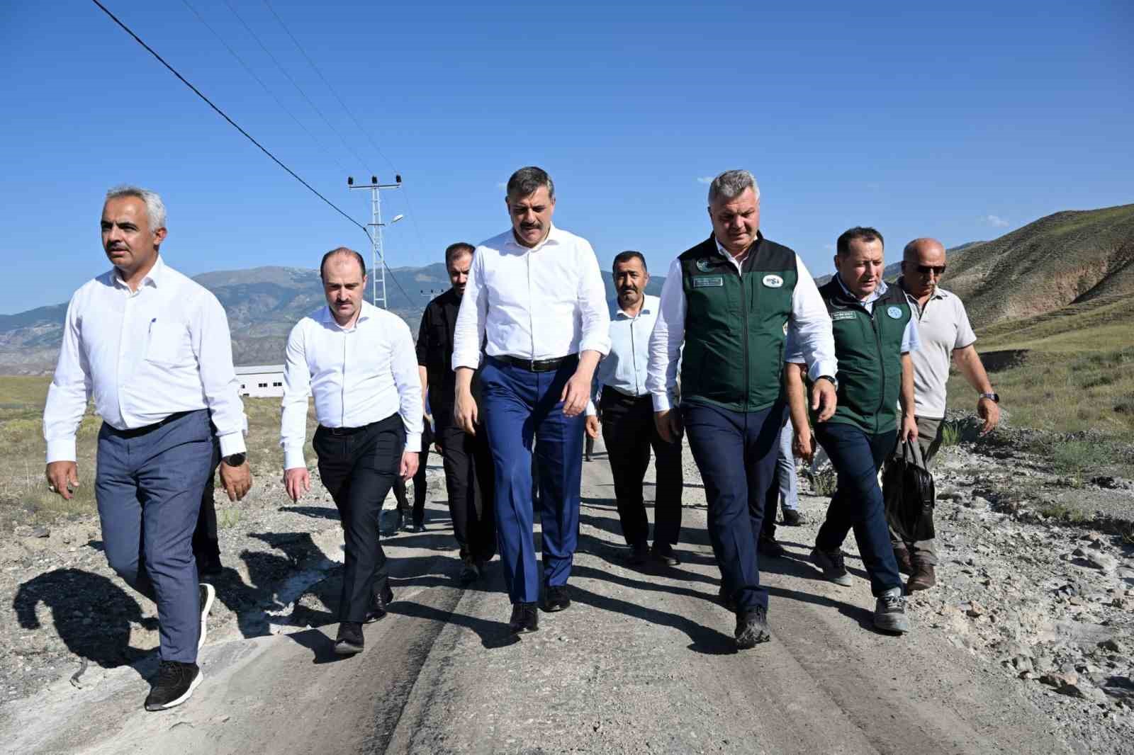 Oltu OSB yönetim kurulu toplantısı vali Çiftçi başkanlığında yapıldı
