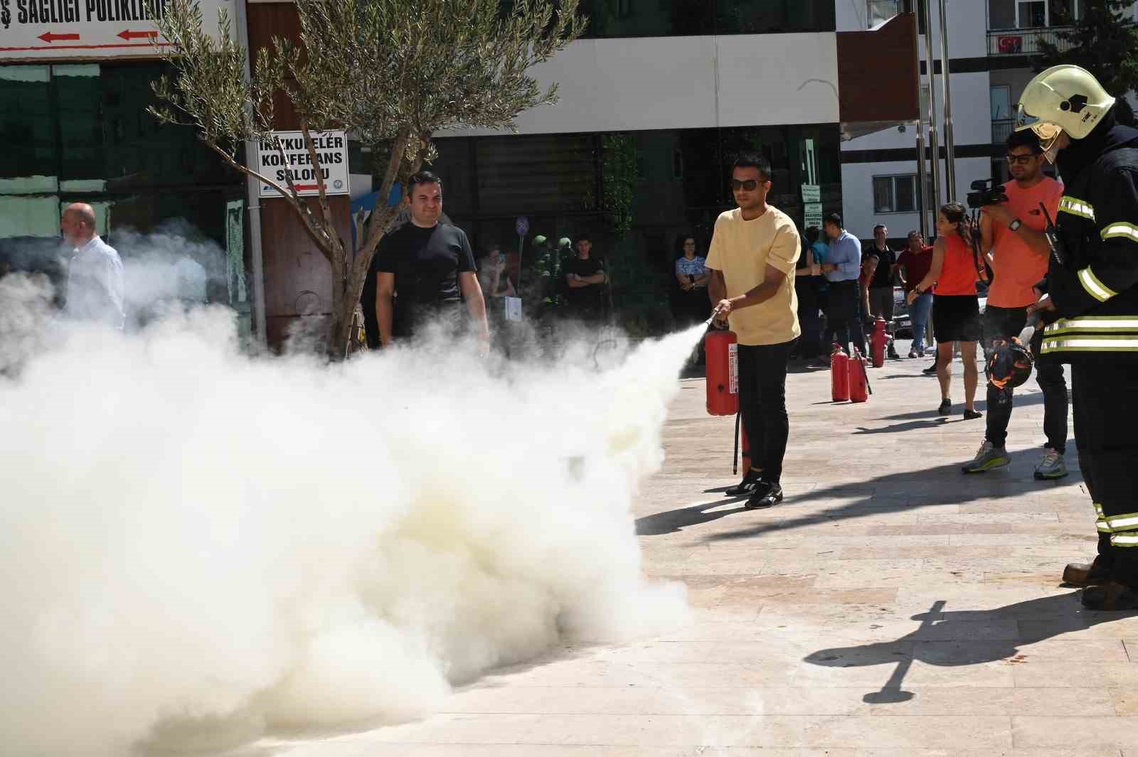 MASKİ’de gerçeği aratmayan yangın tatbikatı
