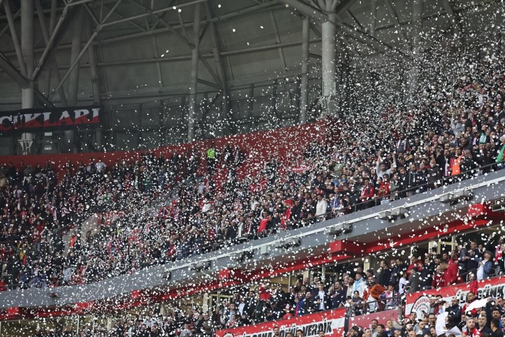 Samsunspor Taraftar Grupları: “Halit Doğan’ın yaklaşımları tüm yöneticilere örnek olmalı”
