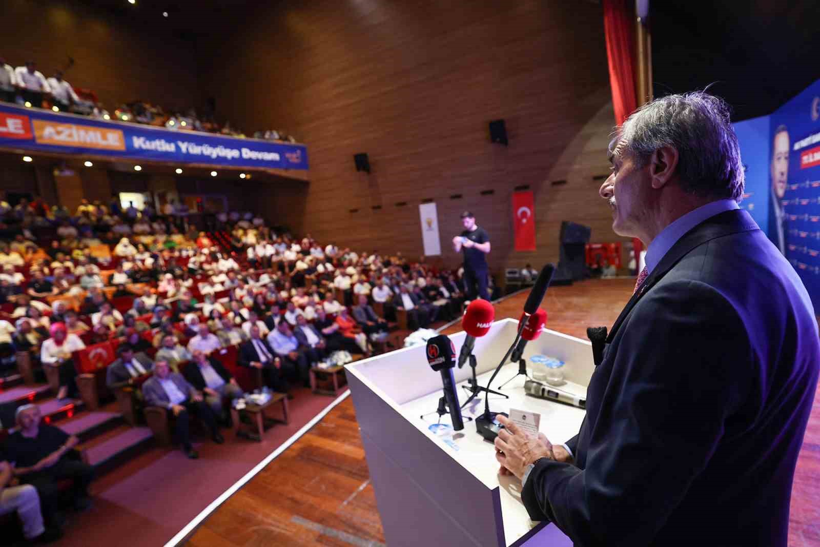 Başkan Alemdar: “Sakarya tarihine iz bırakacak işler yapmak için çalışıyoruz”
