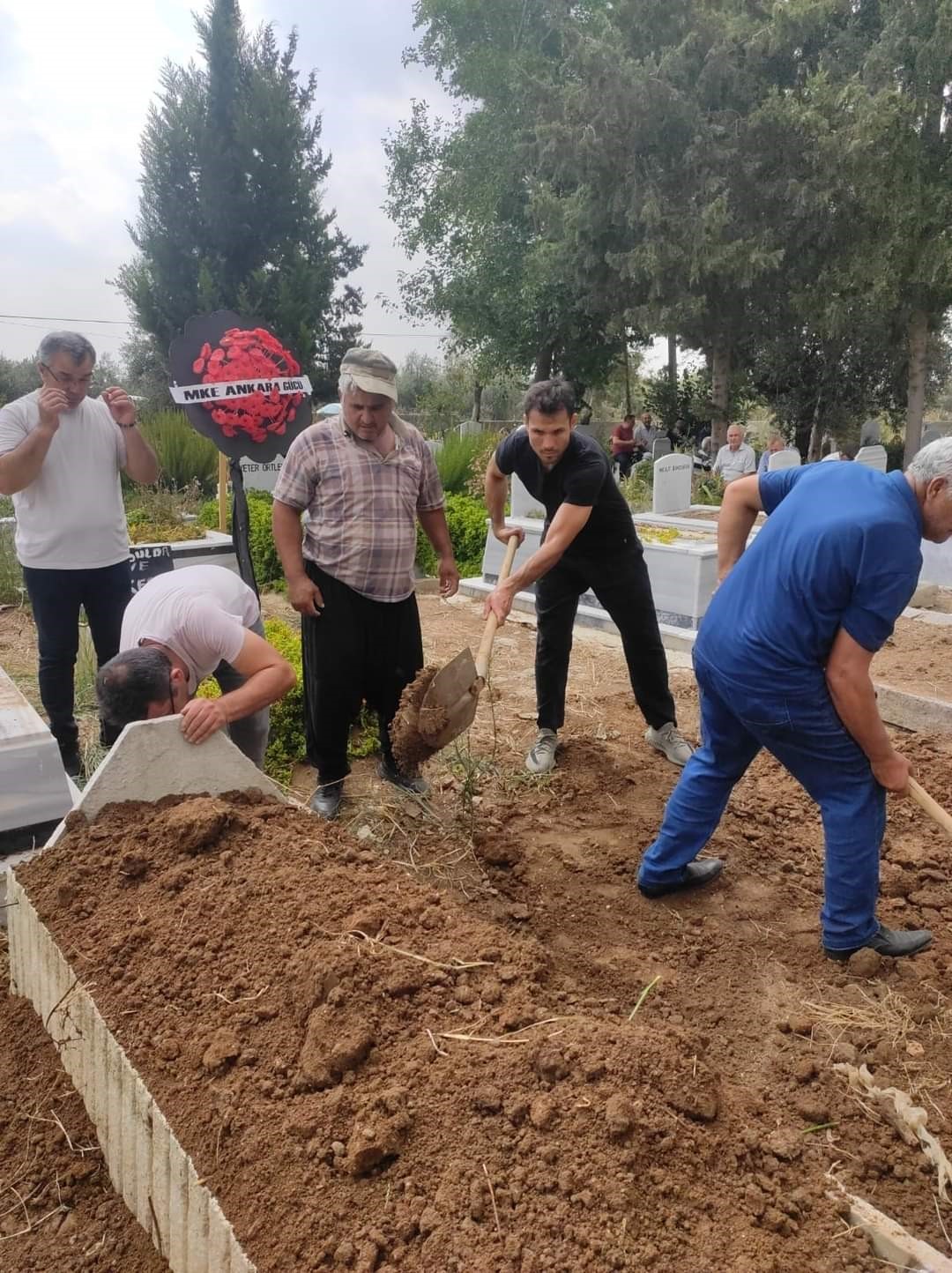 Milli futbolcu Ertaç Özbir’in babası vefat etti
