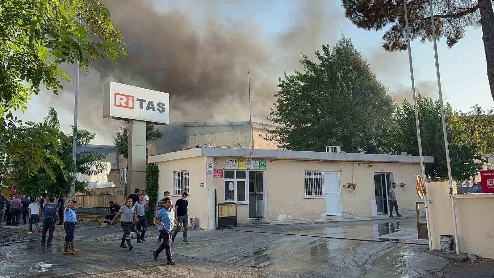 Gaziantep’te elyaf fabrikasında korkutan yangın
