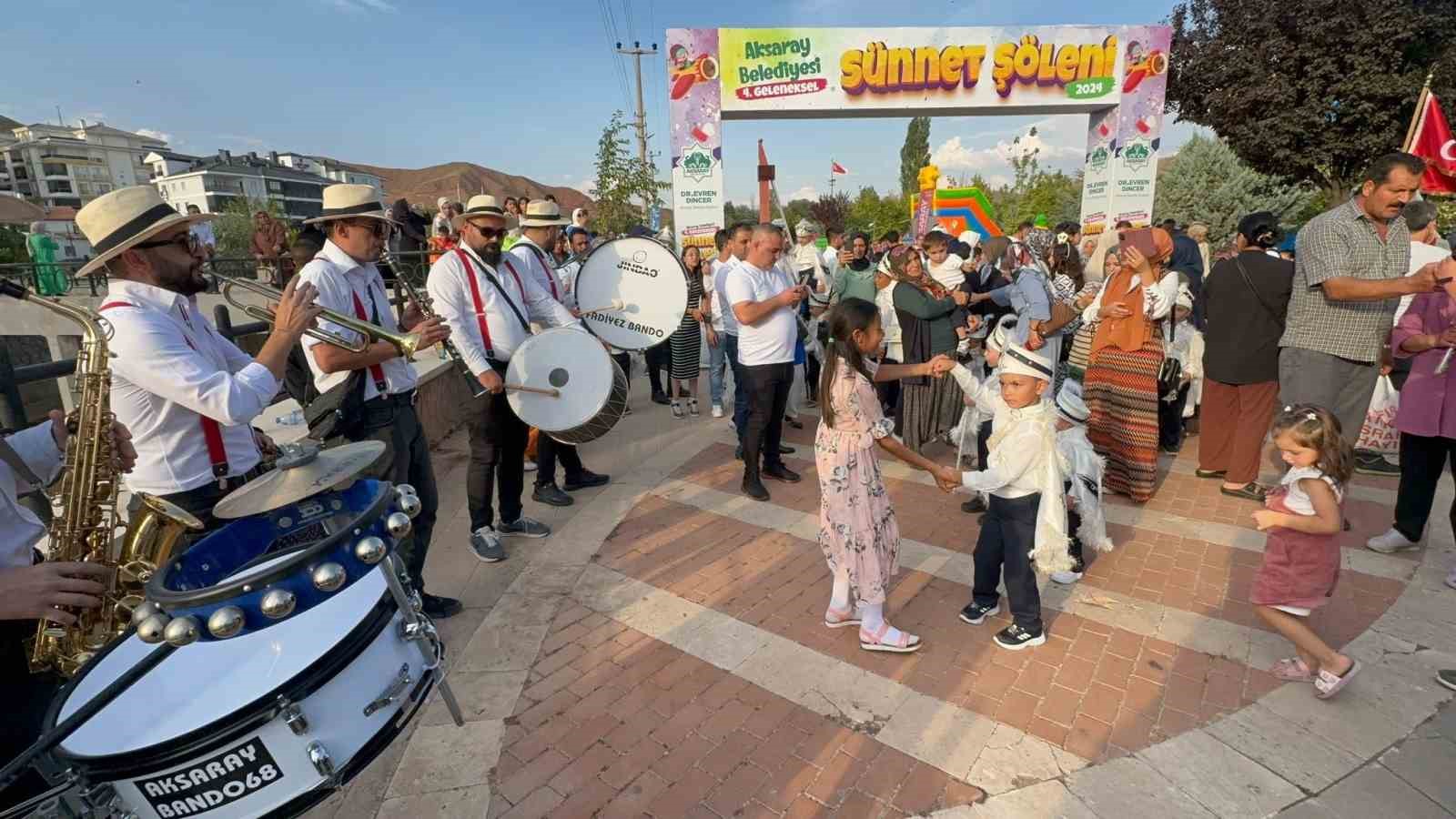 Aksaray Belediyesi’nden coşkulu toplu sünnet şöleni
