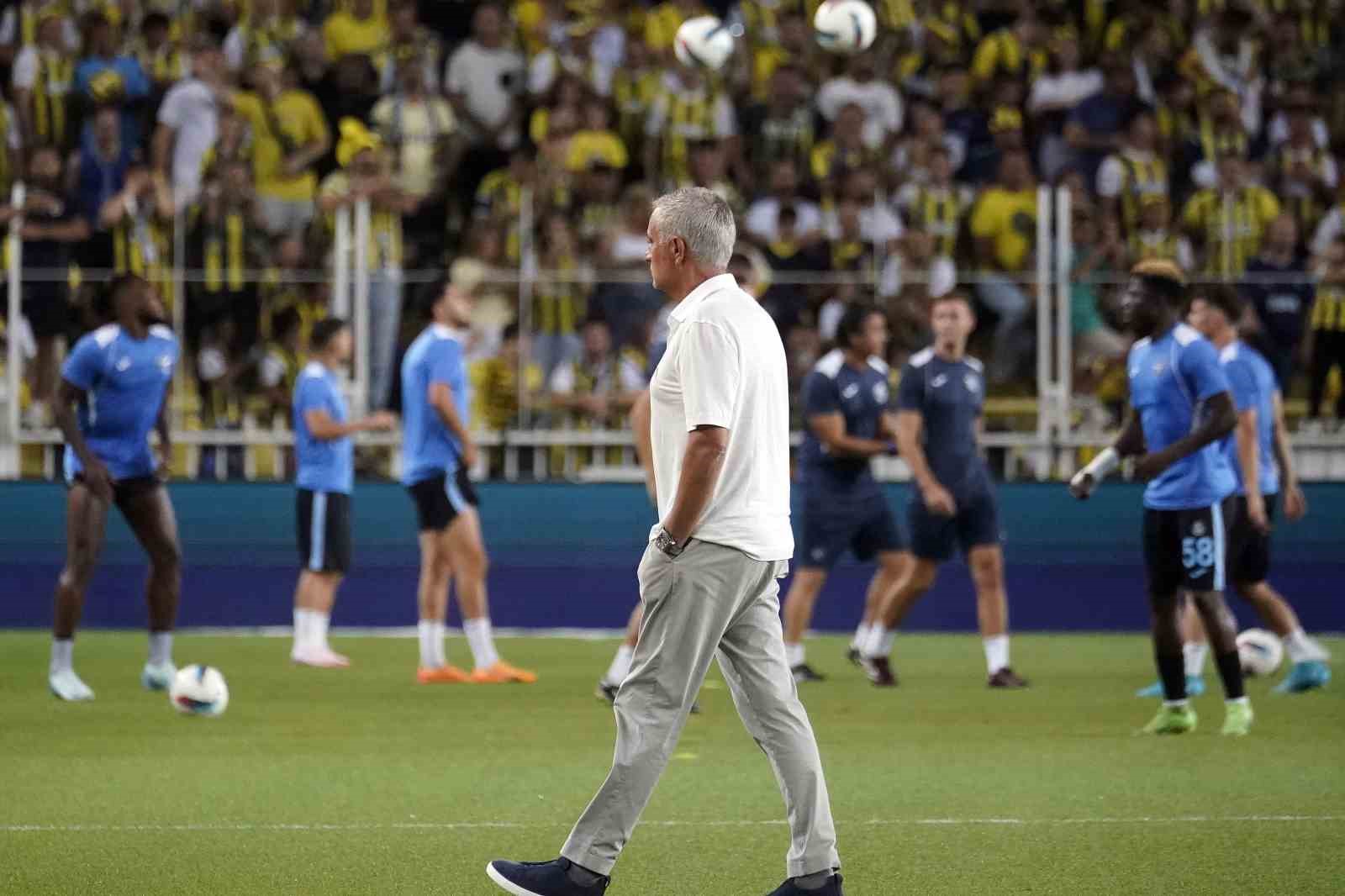 Trendyol Süper Lig: Fenerbahçe: 0 - Adana Demirspor: 0 (Maç devam ediyor)
