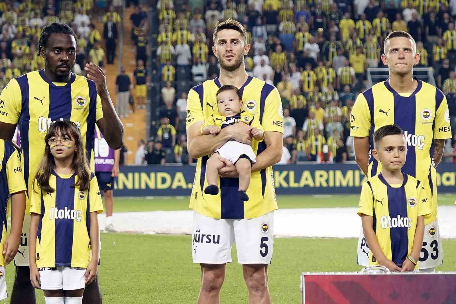 Trendyol Süper Lig: Fenerbahçe: 0 - Adana Demirspor: 0 (Maç devam ediyor)
