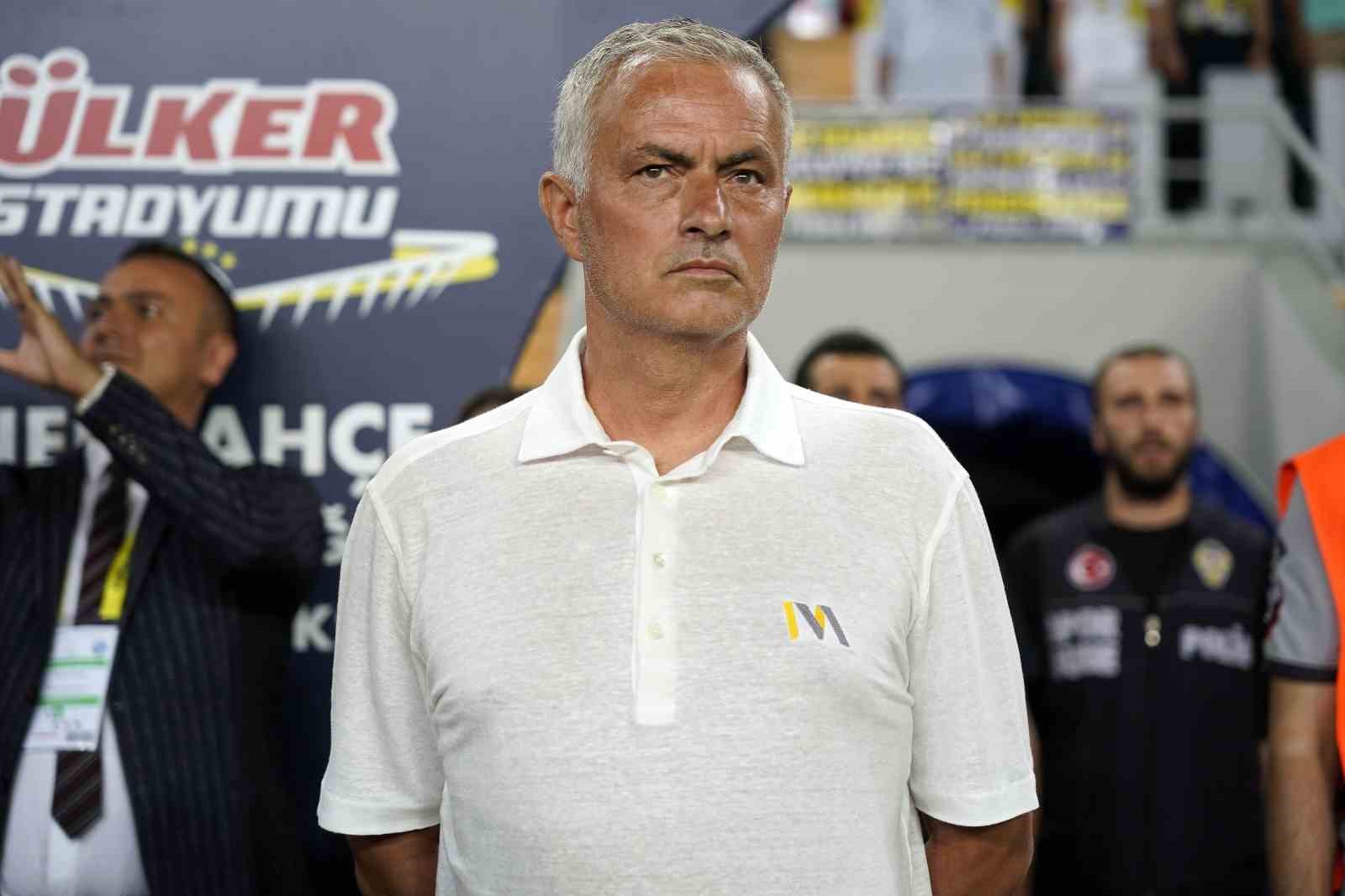 Trendyol Süper Lig: Fenerbahçe: 0 - Adana Demirspor: 0 (Maç devam ediyor)
