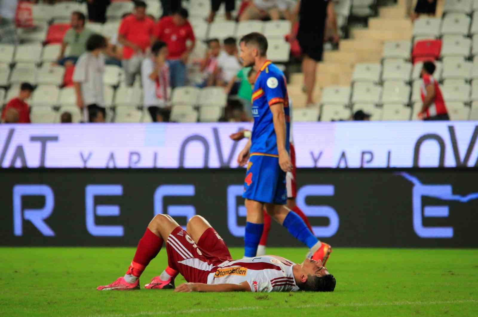 Trendyol Süper Lig: Antalyaspor: 0 - Göztepe: 0 (Maç sonucu)
