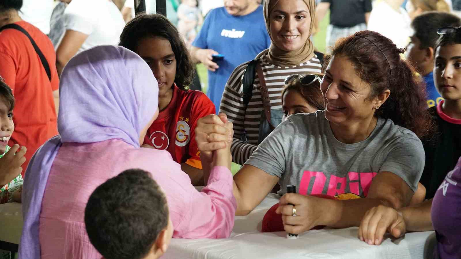 Tarsus’ta ’Yaz Akşamları Şenliği’ başladı
