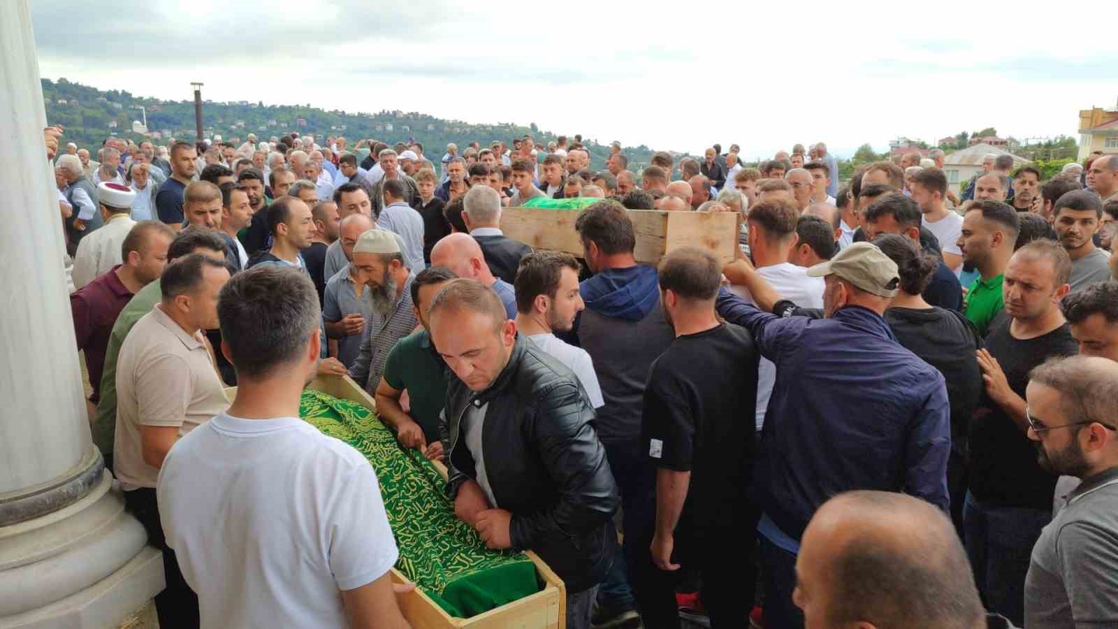 Düğün magandası cezaevine gönderildi, ölenler ise toprağa verildi
